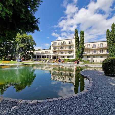 Hotel Palace - Kupele Sliač Eksteriør billede